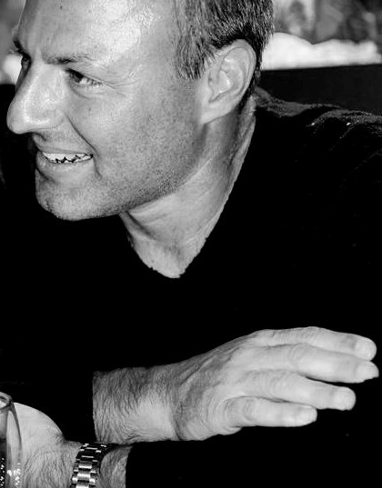 Manos Papazoglou photo